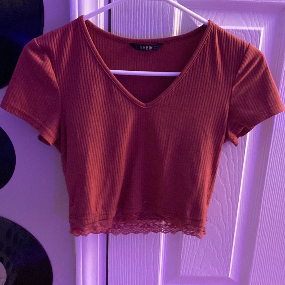 pink crop top
